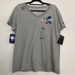 Women’s Nike Dri-Fit NBA New York Knicks Tee Size XL